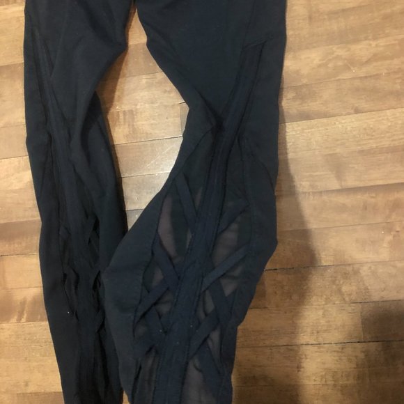 Lululemon Wunder Under *Special edition cut-out - Picture 4 of 5